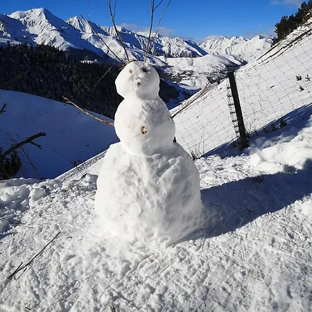 Jolie Maison En Bord De Neste *